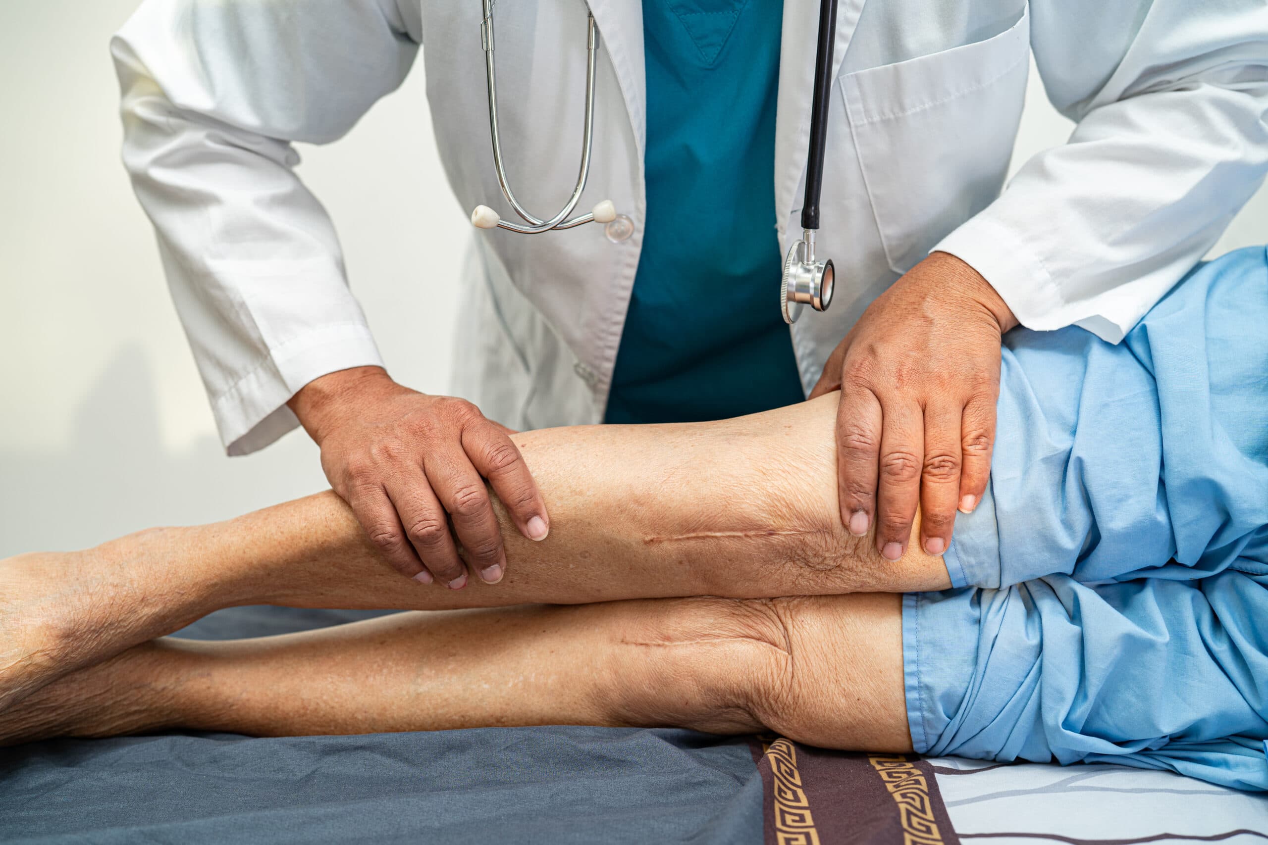 Knee Pain Orthopedic Doctor in Basavanagudi — Causes, Treatment & When to See a Specialist