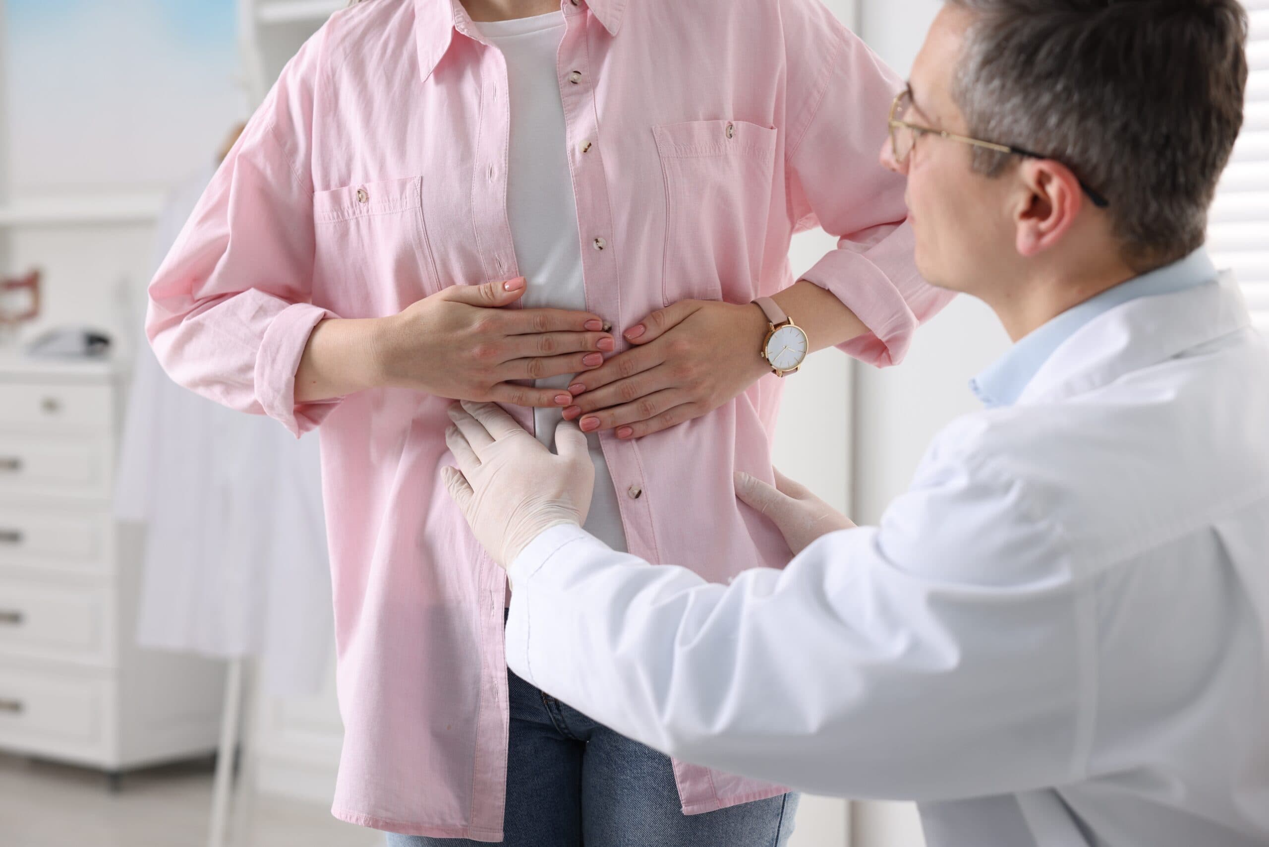 Stomach Pain Doctor in Chamrajpet: When to Worry & Who You Should See